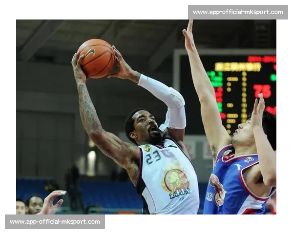 慈世平官宣回归中国！签约上海训练营 + 合同曝光，曾效力四川男篮再续前缘