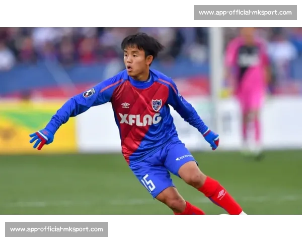 大空翼附体！日本 17 岁新星暴力远射惊世，J2 赛场复刻漫画名场面